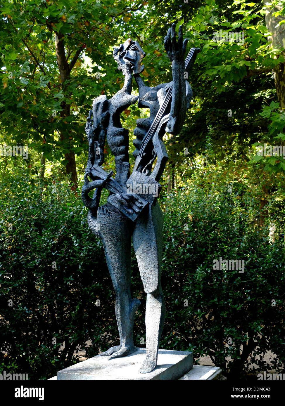 Le Poete ou Hommage a Paul Eluard by Ossip Zadkine,Luxembourg garden,Paris,France Stock Photo