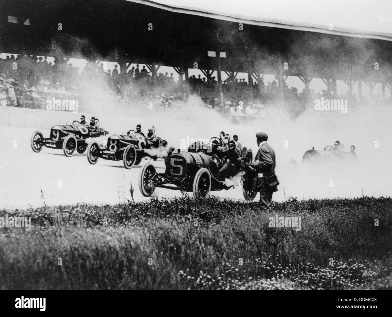Indianapolis 500 Mile Race, Indiana, USA, early 1920s. Artist: Unknown Stock Photo