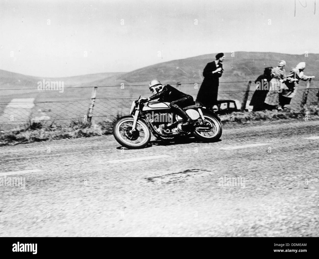 Isle of Man Senior TT, 1951. Artist Unknown Stock Photo Alamy