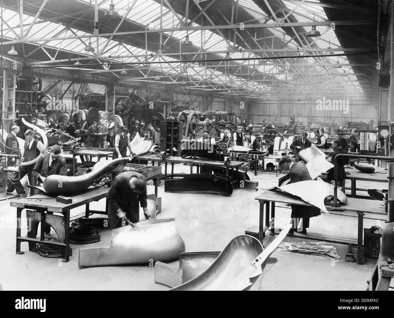 Workers in the Vauxhall factory, Luton, Bedfordshire, 1935. Artist: Unknown Stock Photo