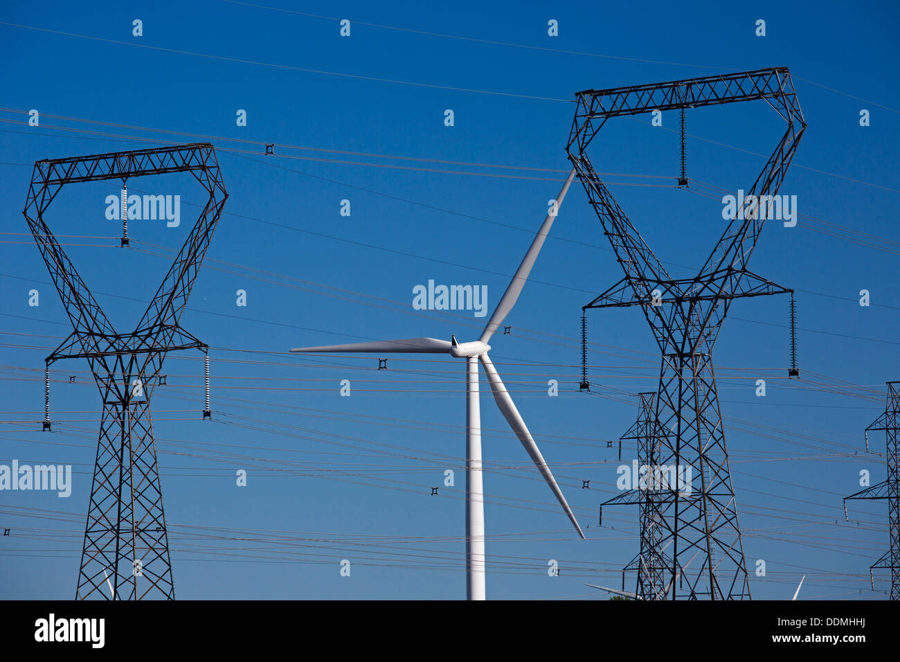 Jarvis, Ontario Canada Electrical transmission lines near a wind farm Stock Photo Alamy