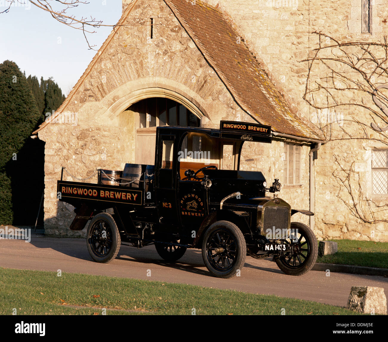 1914 Albion A14 Dray. Artist: Unknown Stock Photo