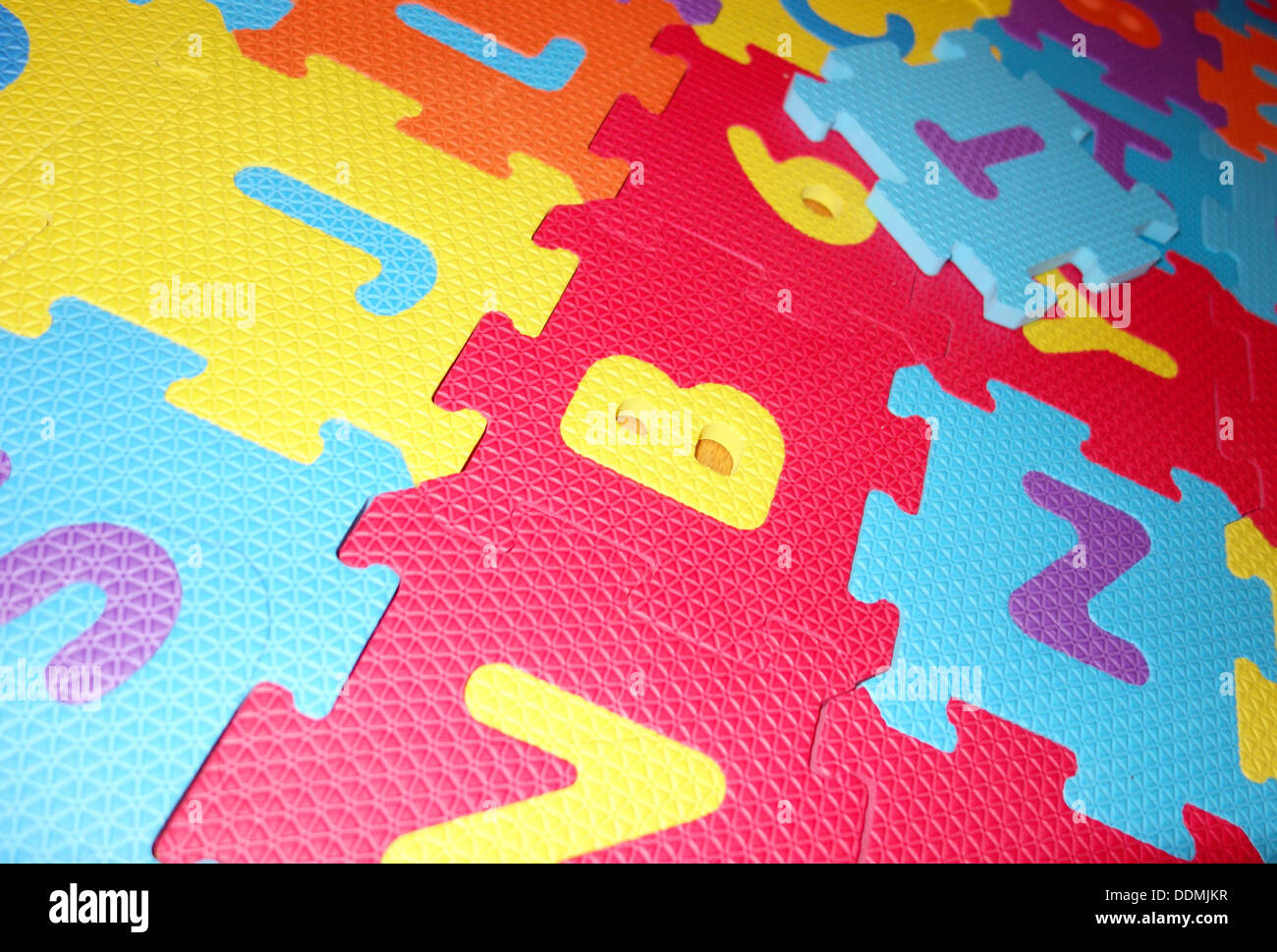 Puzzle tapis mousse Numéro de pièces Photo Stock - Alamy