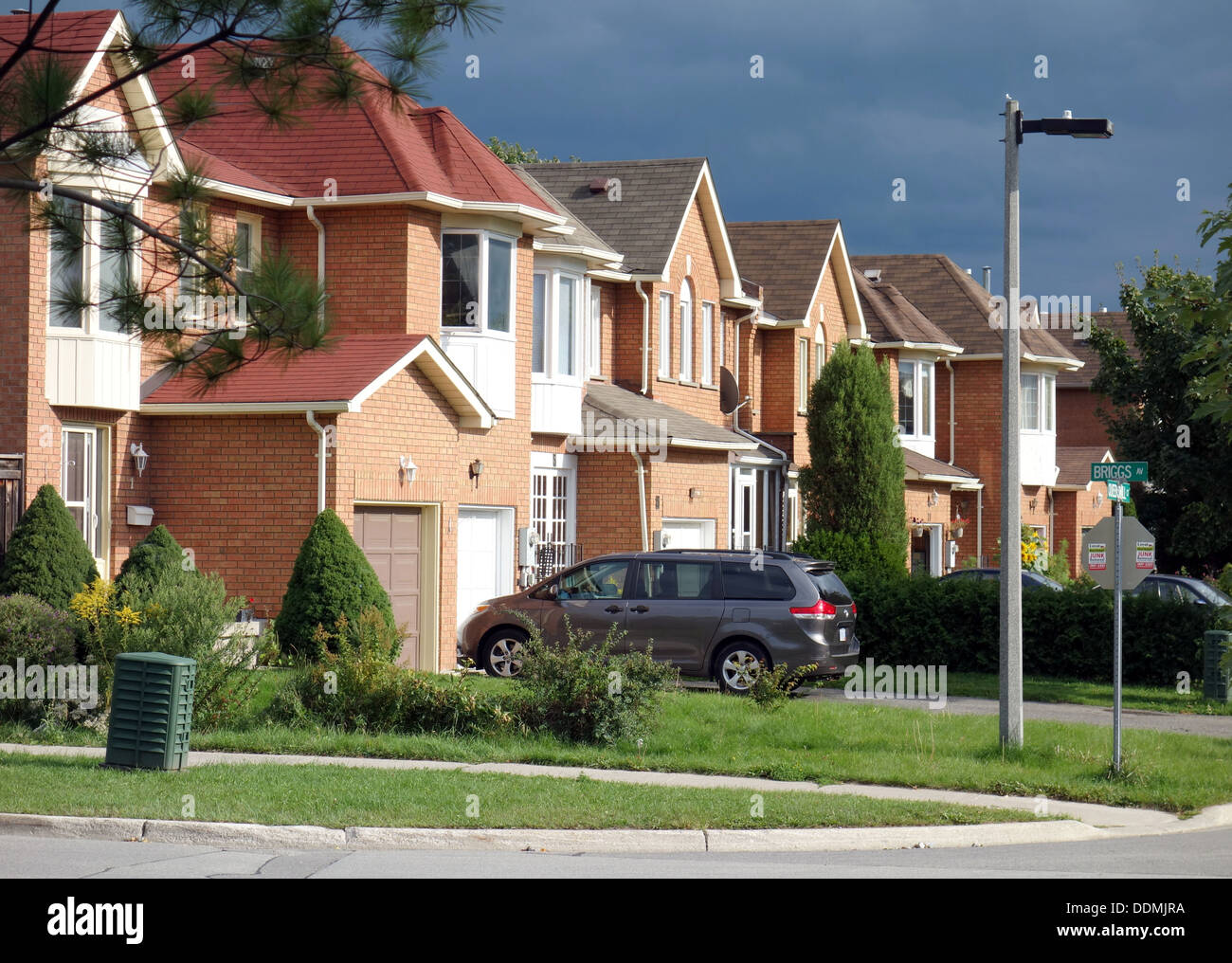 Suburban homes in Richmond Hill, Canada Stock Photo Alamy