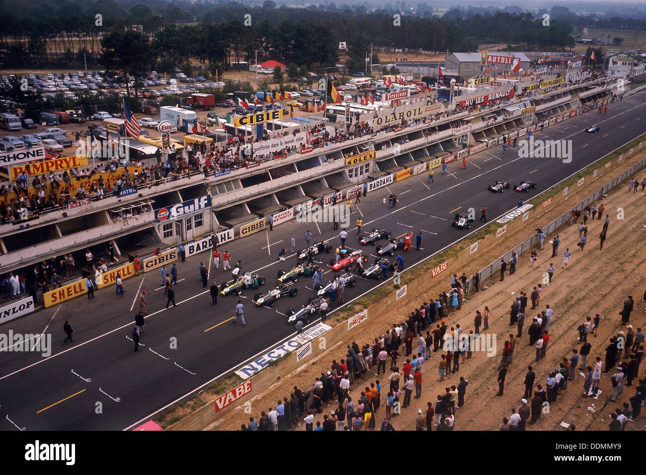 Starting grid of the French Grand Prix, Le Mans, 1967. Artist: Unknown  Stock Photo - Alamy