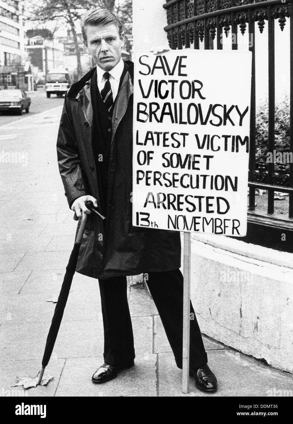 Edward Fox (1937- ), English actor, protesting outside the Soviet Embassy, 1980. Artist: Unknown Stock Photo