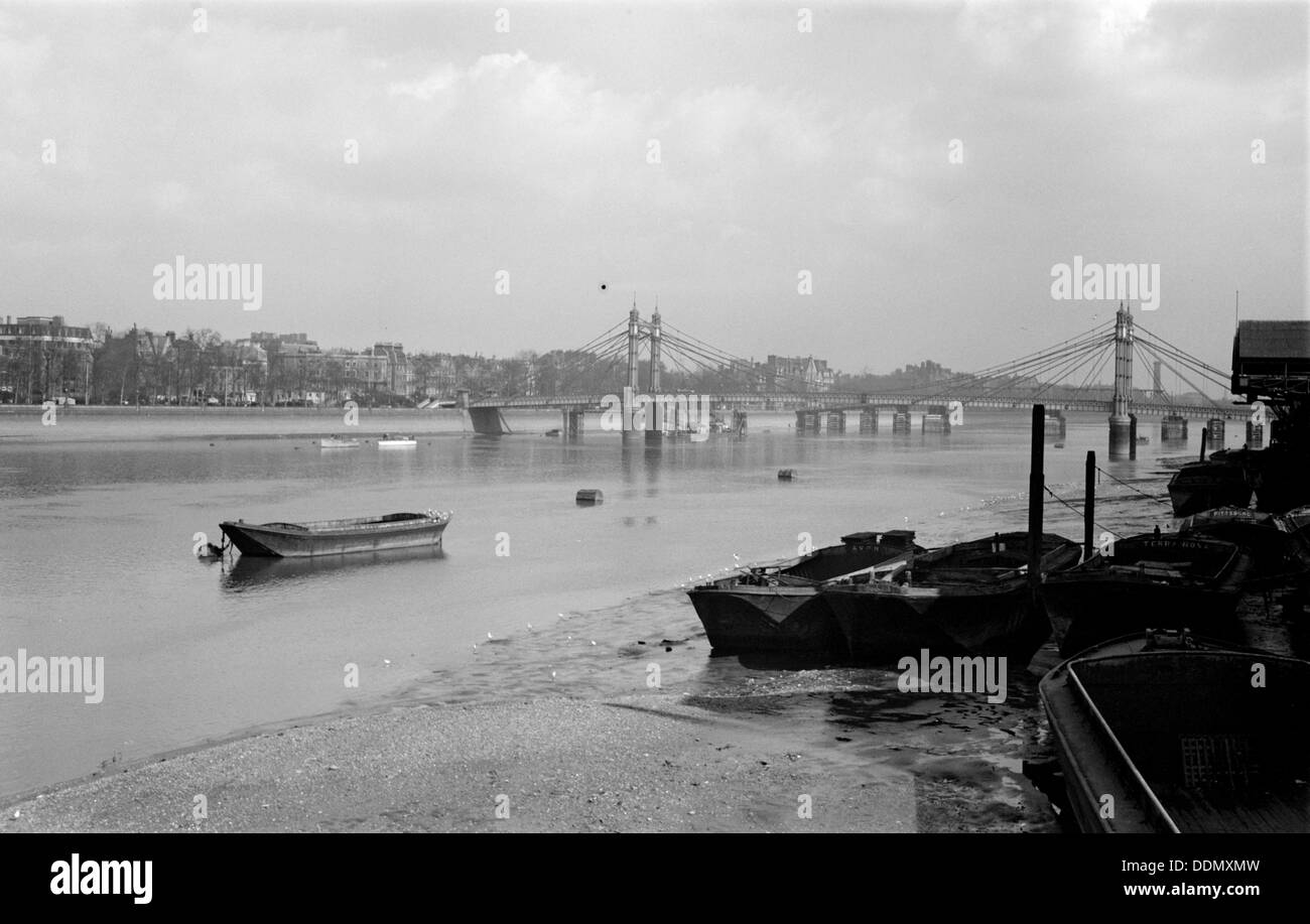 The Albert Bridge, Chelsea Embankment, London, c1945-c1965. Artist: SW Rawlings Stock Photo
