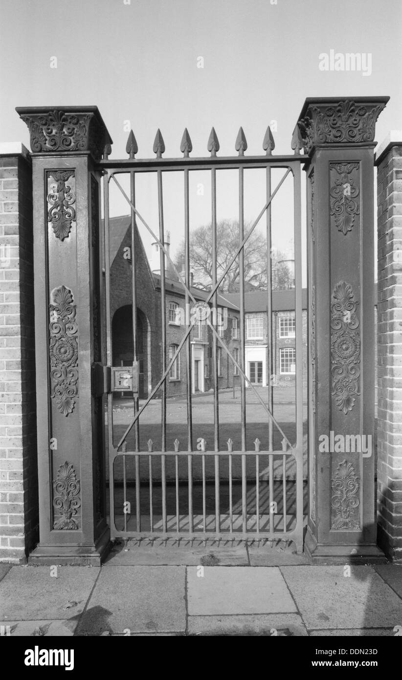 Wrought iron gate east of Lambeth Palace, Lambeth Road, Lambeth, London, c1945-1980. Artist: Eric de Maré Stock Photo