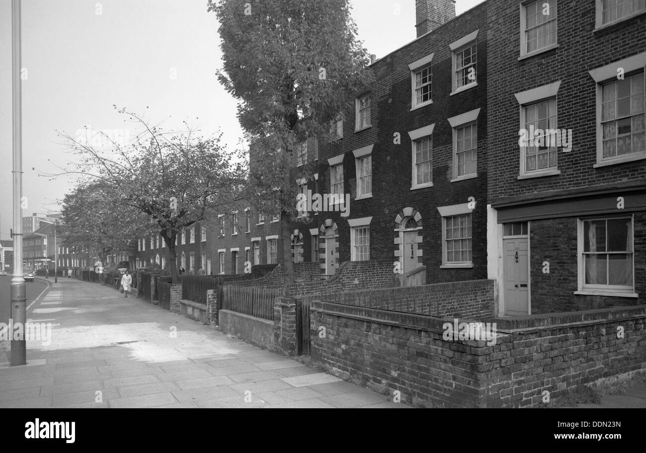 Kennington Lane, Lambeth, London, c19451980. Artist Eric de Maré