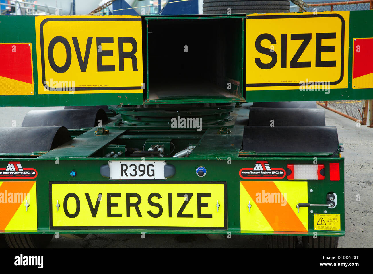 Oversize load semi truck hi-res stock photography and images - Alamy