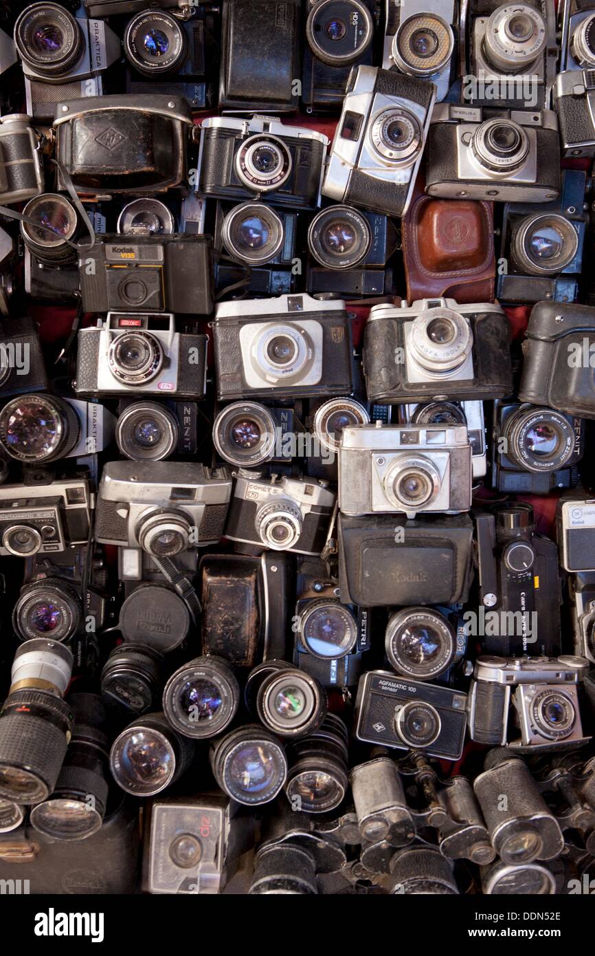 Loads of old film cameras in marrakech hires stock photography and images Alamy