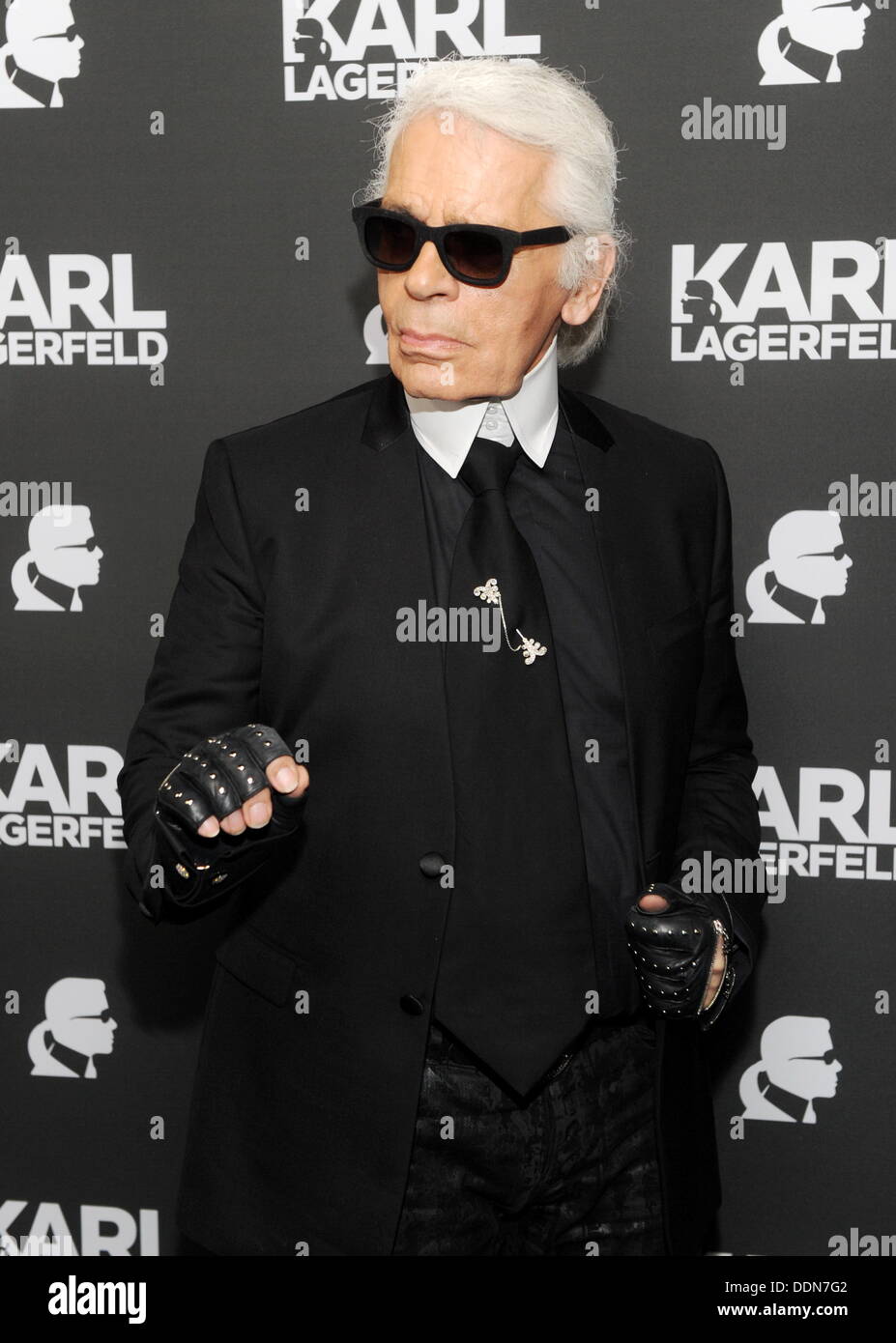 A model wears a creation by German French designer Karl Lagerfeld as part  of the CHANEL, Stock Photo, Picture And Rights Managed Image. Pic.  PAH-87475347