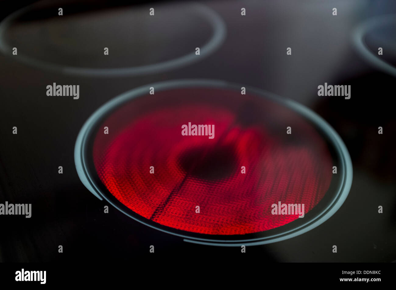 Electric cooker ring hires stock photography and images Alamy