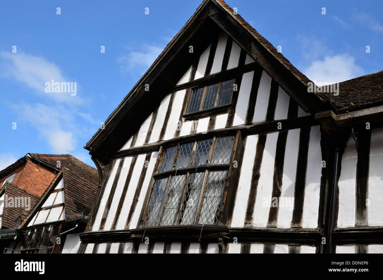 Black and white timber framed tudor building hi-res stock photography ...