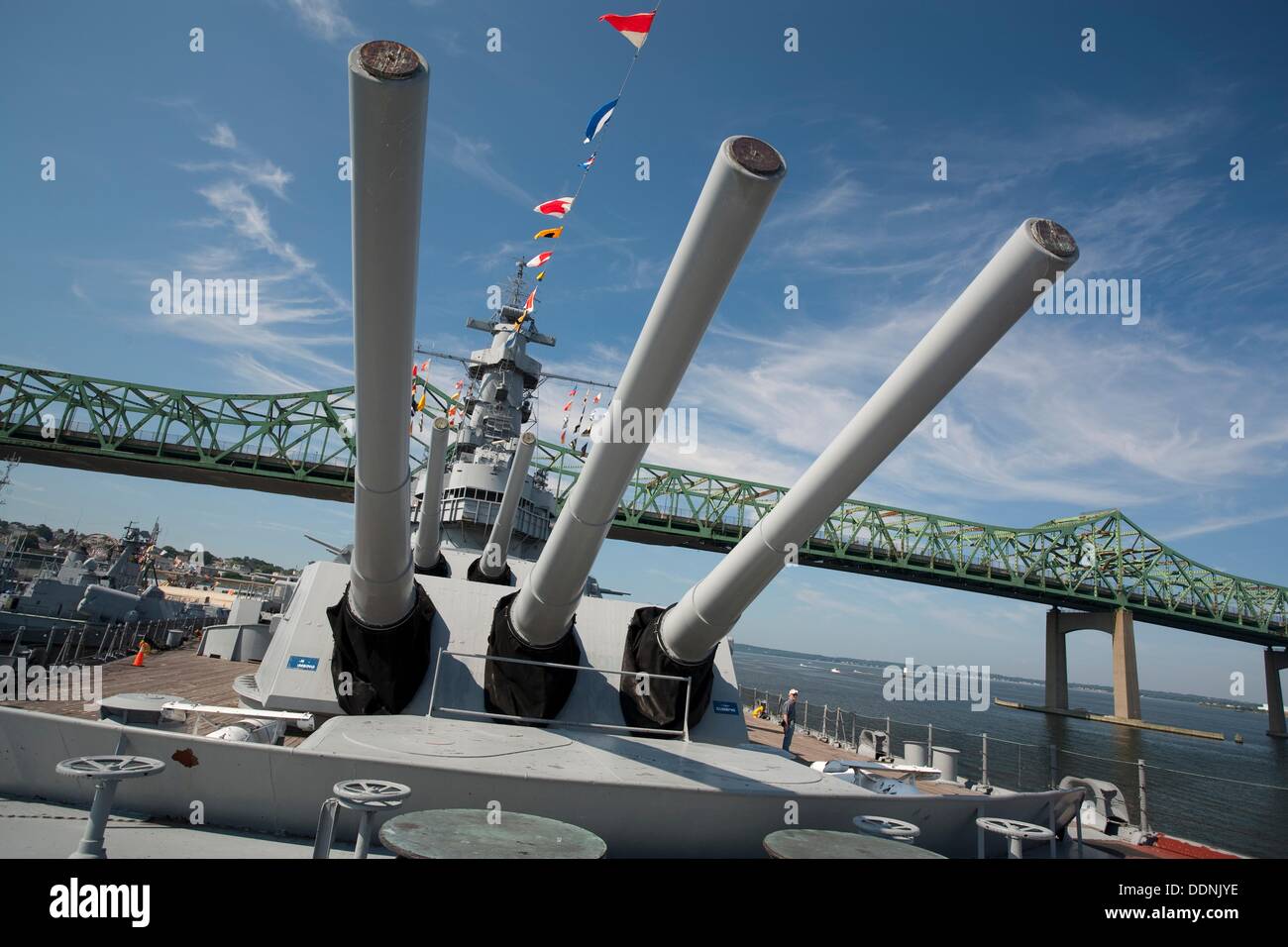 Battleship ´USS Massachusetts´, Battleship Cove, 16´ guns, Fall River, MA Stock Photo Alamy