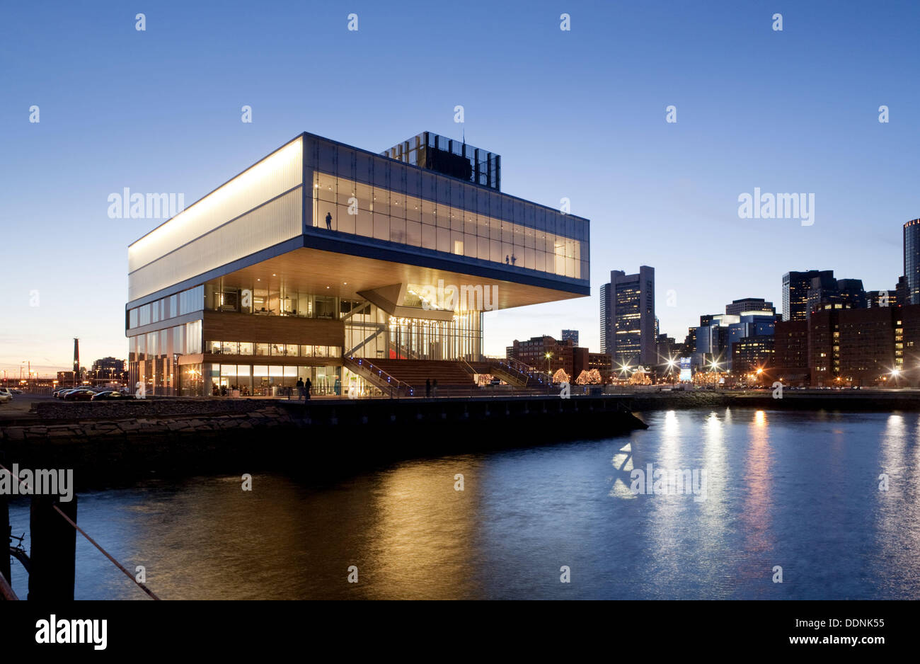 https://c8.alamy.com/comp/DDNK55/institute-of-contemporary-art-ica-by-diller-scofidio-renfro-architects-DDNK55.jpg