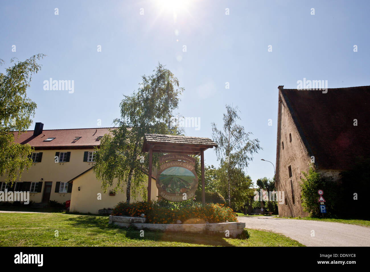 View of a welcome sign in Klosterzimmern near Deiningen, Germany, 05 September 2013. The village is home to the religious community 'Zwoelf Staemme' ('Twelve Tribes'). The police retrieved almost 30 children from the controversial religious community. Photo: DANIEL KARMANN Stock Photo