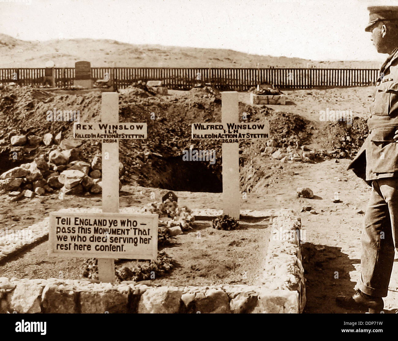 Make-shift battlefield graves during WW1 Stock Photo