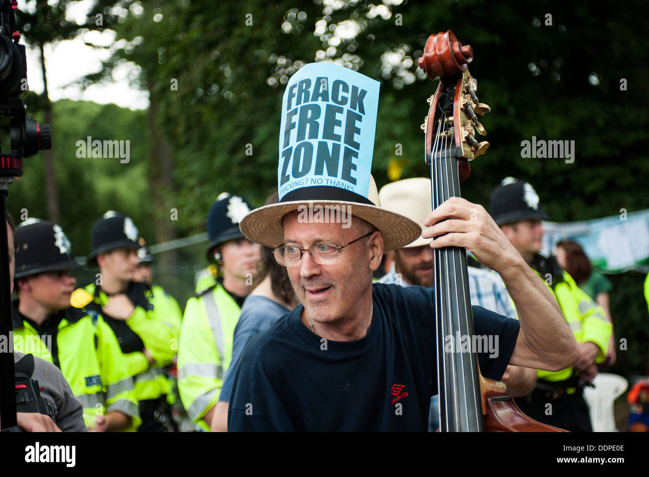 Musician at 'Belt It Out Balcombe' event, Balcombe, West Sussex, for the anti-fracking campaign, 11th August 2013 Stock Photo