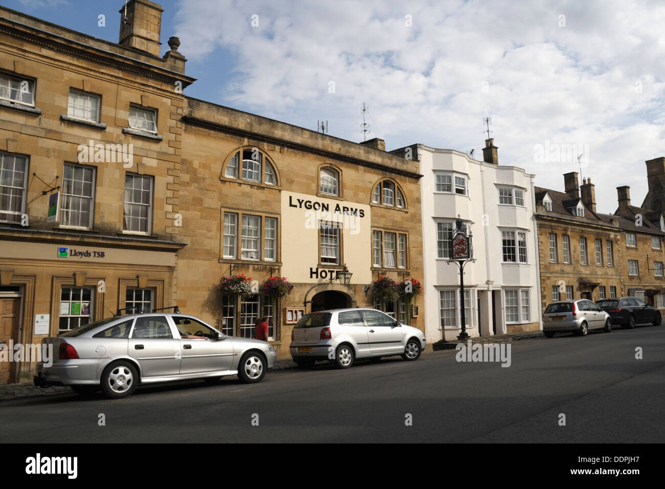 Chipping Campden High Street England, country town in the English Cotswolds Lygon Arms, public house grade II listed building Stock Photo