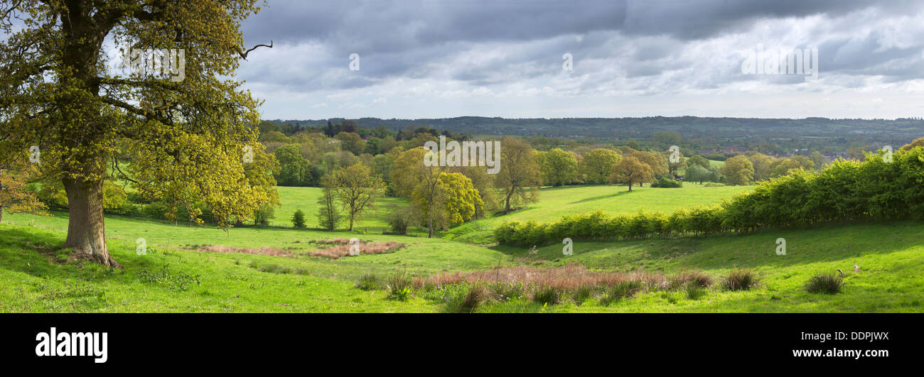 English countryside panorama hi-res stock photography and images - Alamy