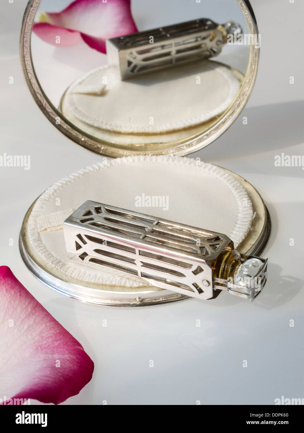 Compact mirror designer hi-res stock photography and images - Alamy