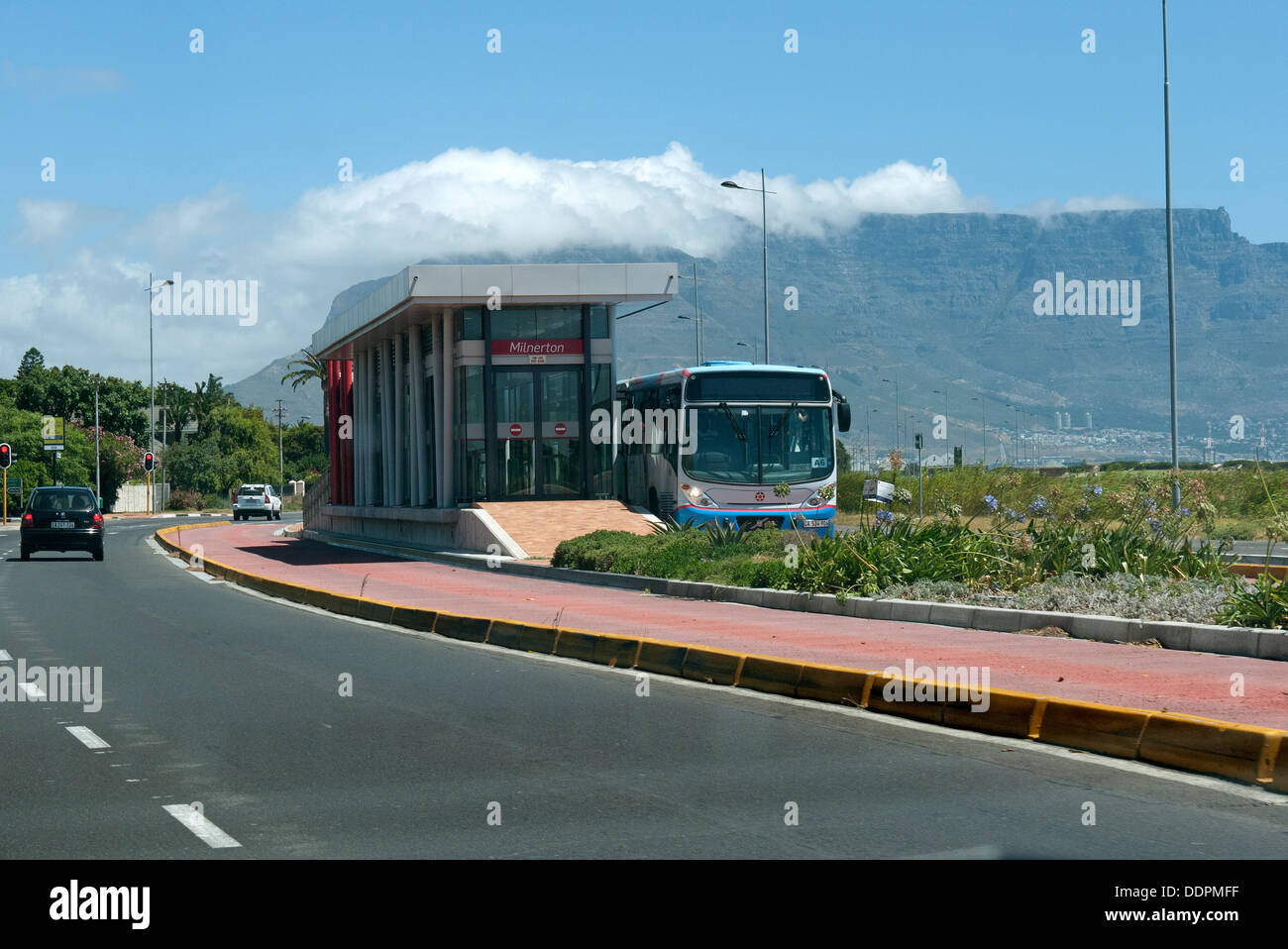 Cape Town bus stop at Milnerton with backdrop of Table Mountain southern Africa Stock Photo