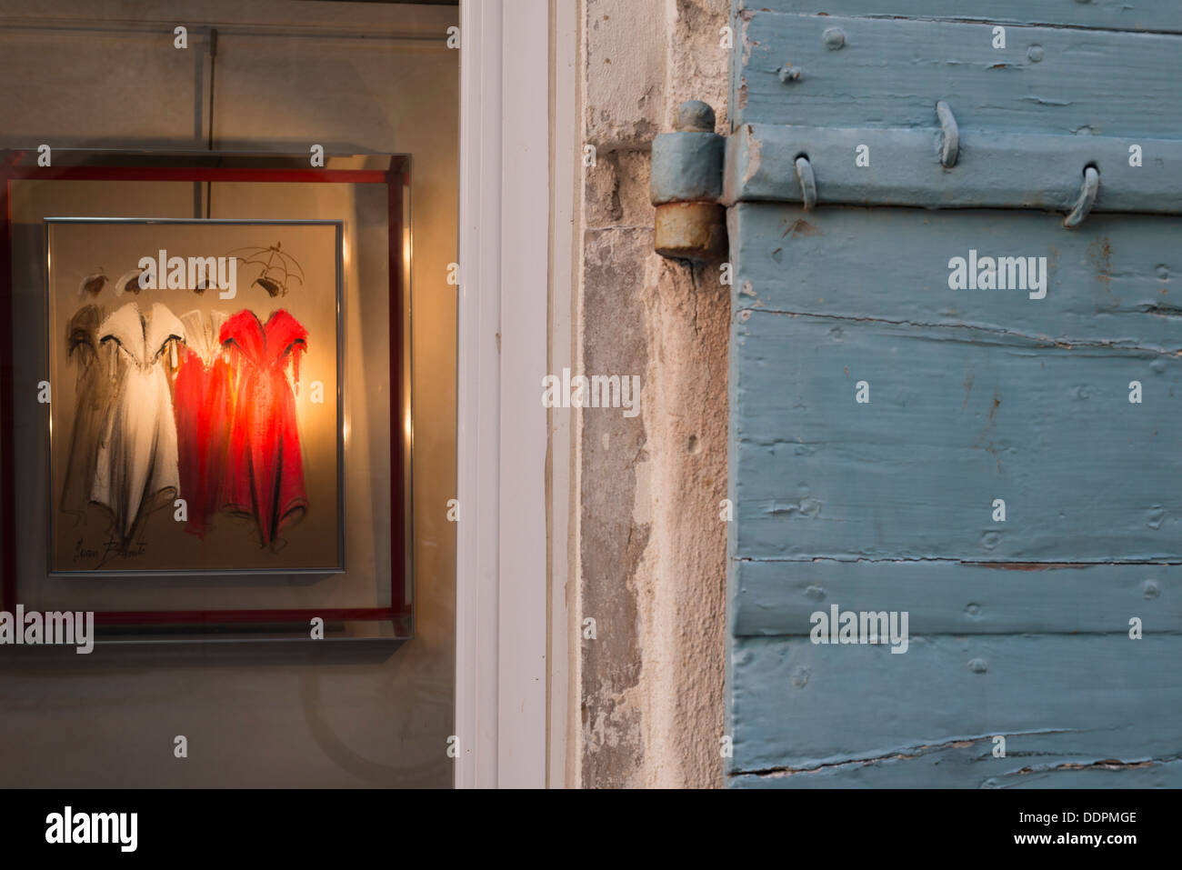 Art on sale in gallery in Saint Rémy de Provence, France Stock Photo