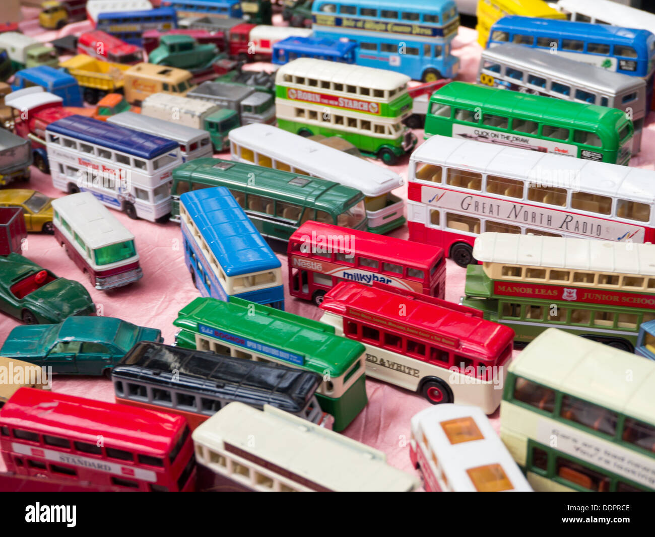 Toy buses hi-res stock photography and images - Alamy