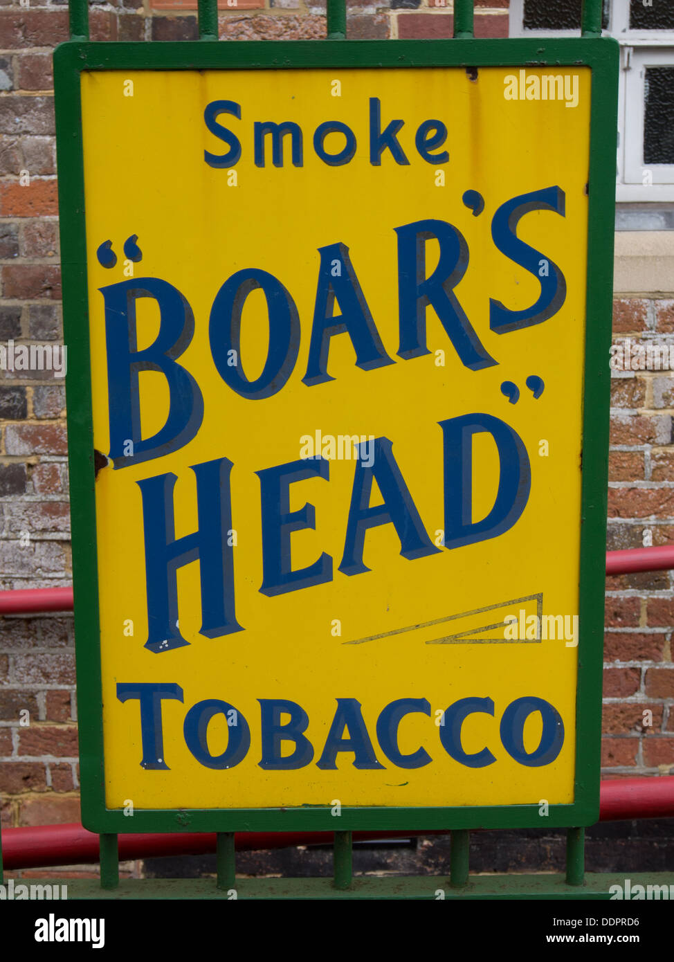 boars head tobacco Boars head tobacco hi-res stock photography and images