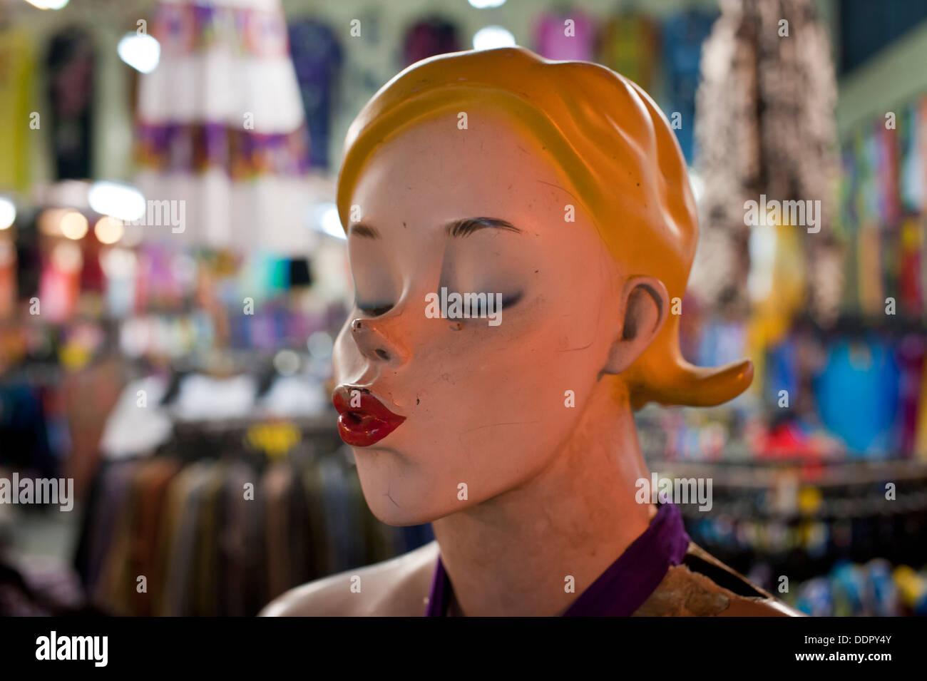 Mannequin penang malaysia hires stock photography and images Alamy