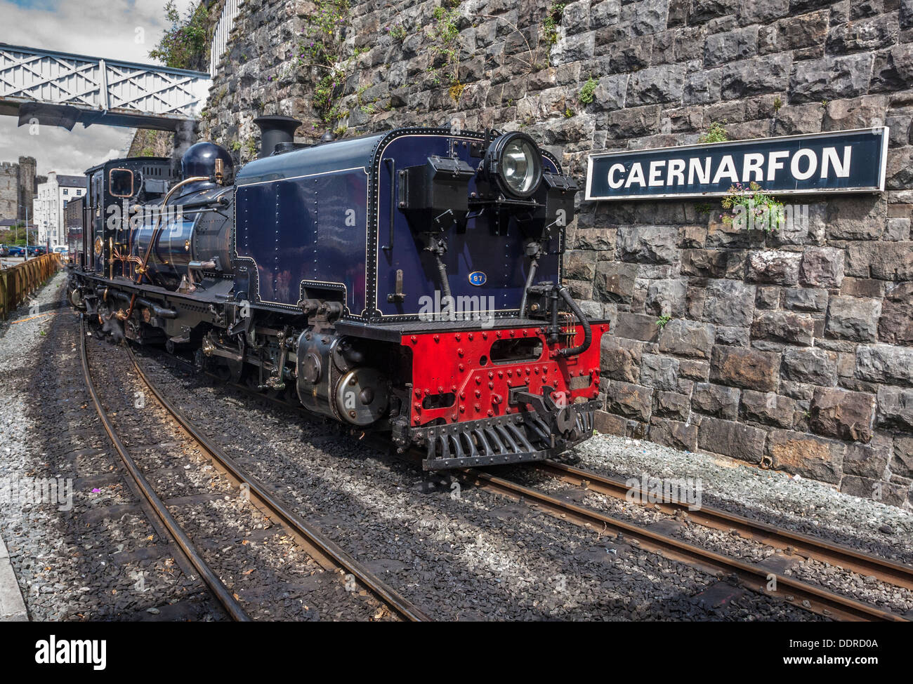 NG/G16 No.87 Beyer-Garratt Locomotive at Caernarfon Station Wales on the Welsh Highland Railway Stock Photo