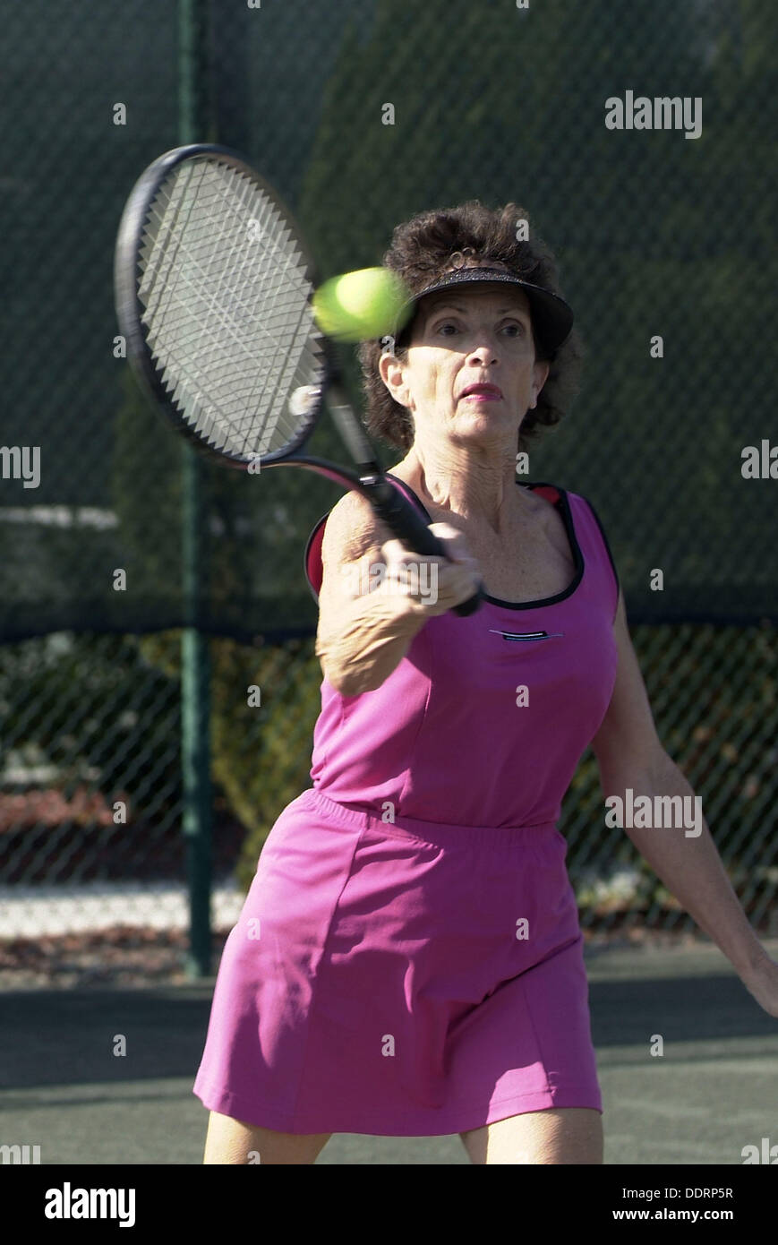 Sun City Florida active retired senior citizens pursue sports and other