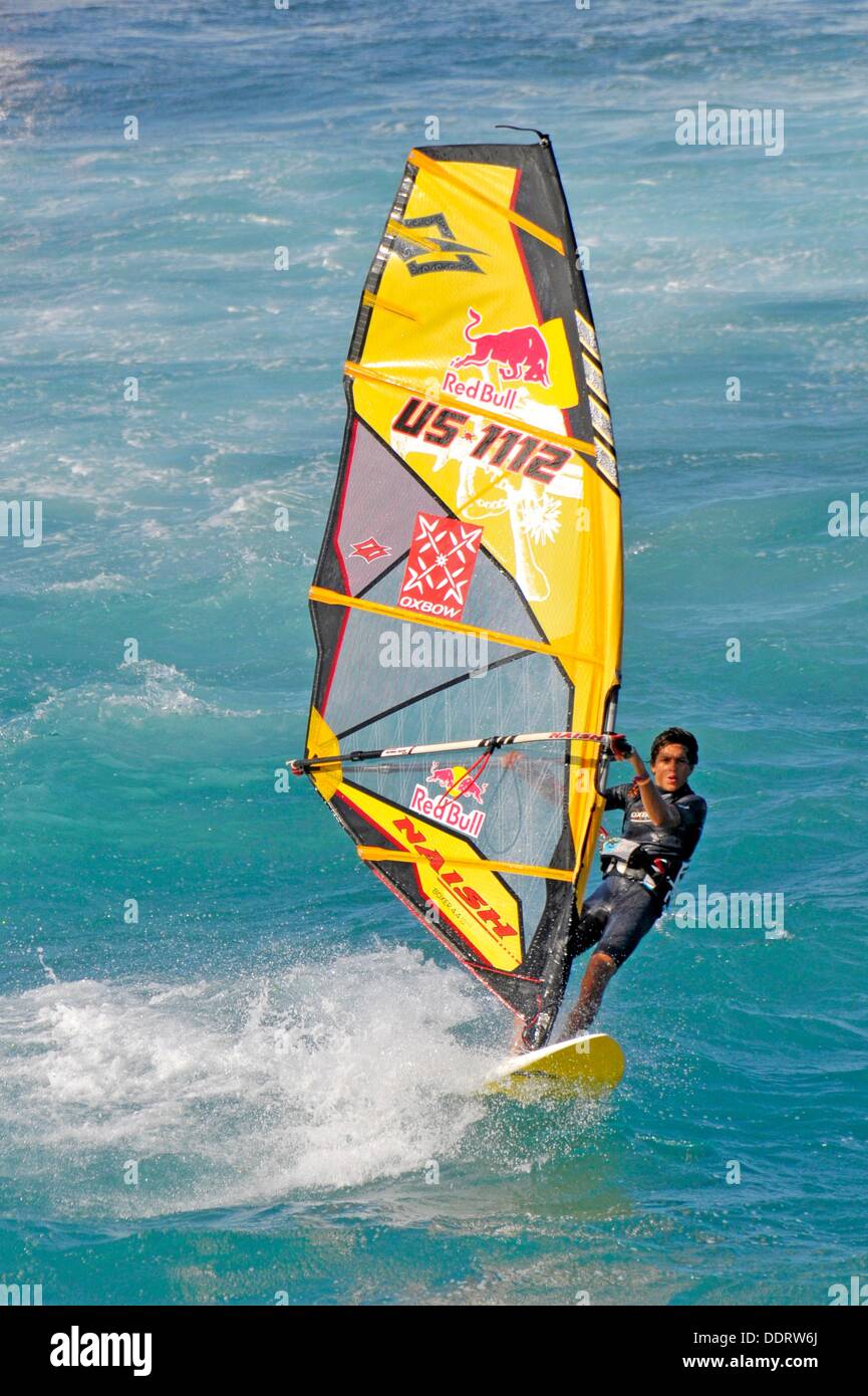 Windsurfing Kanaha Beach Maui Hawaii Pacific Ocean Stock Photo Alamy