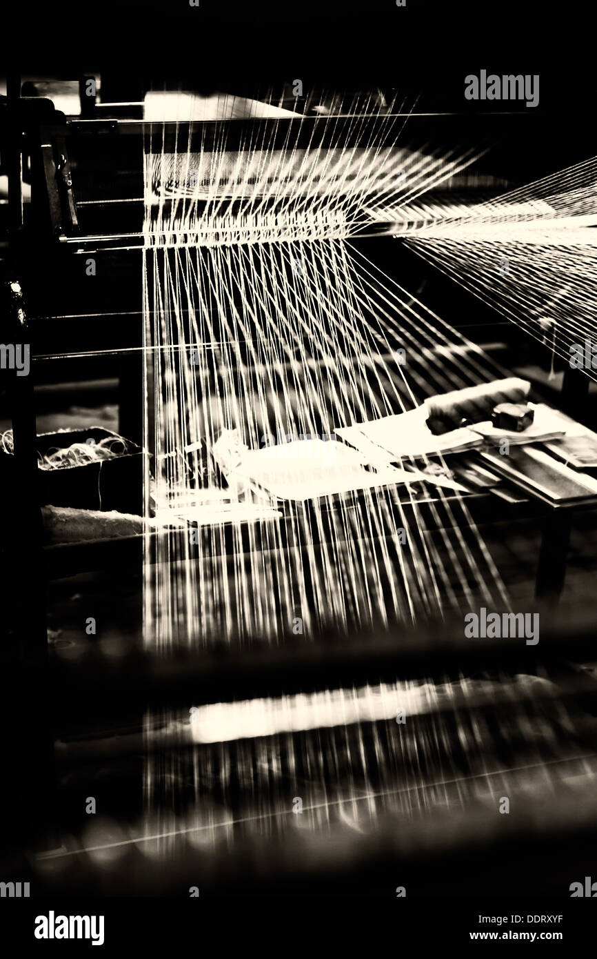 Jacquard loom hires stock photography and images Alamy