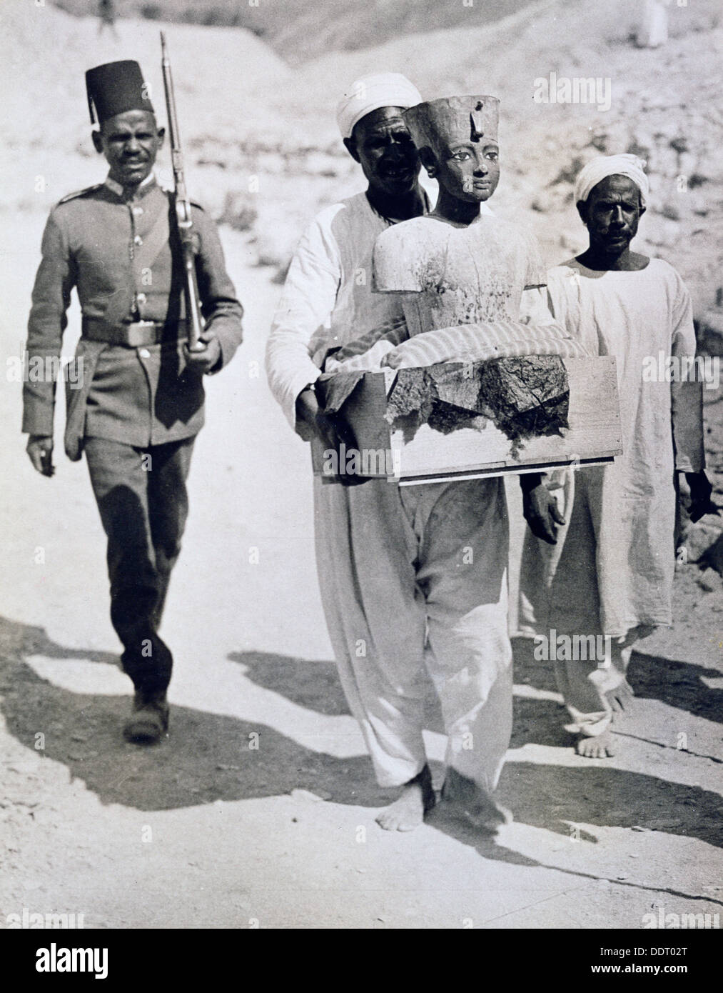 Harry burton tutankhamun hires stock photography and images Alamy