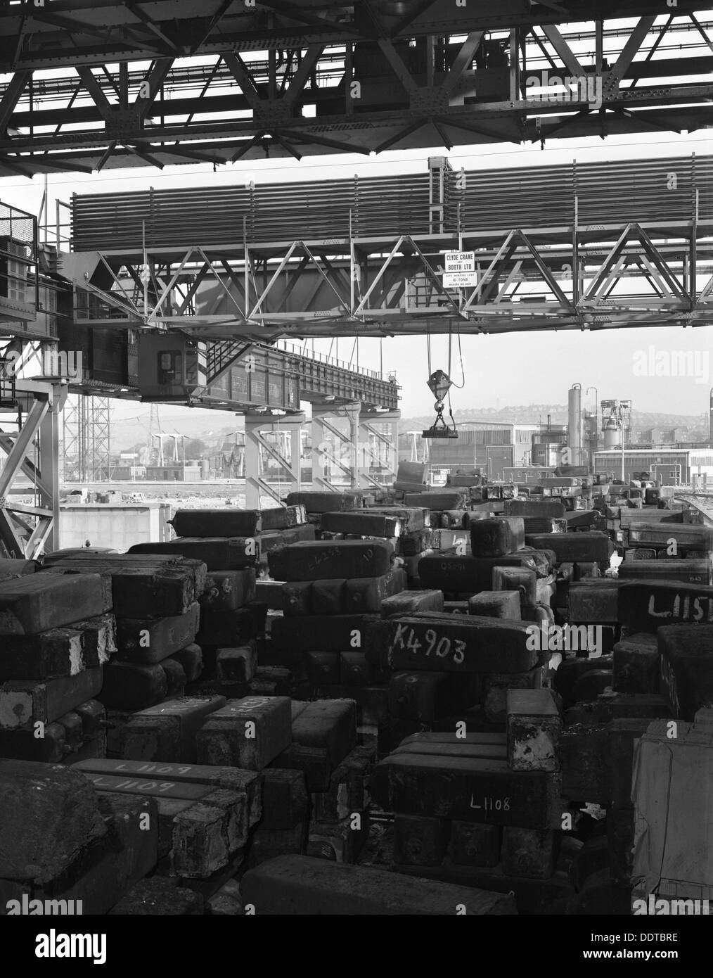 Steelworks rotherham Black and White Stock Photos & Images Alamy