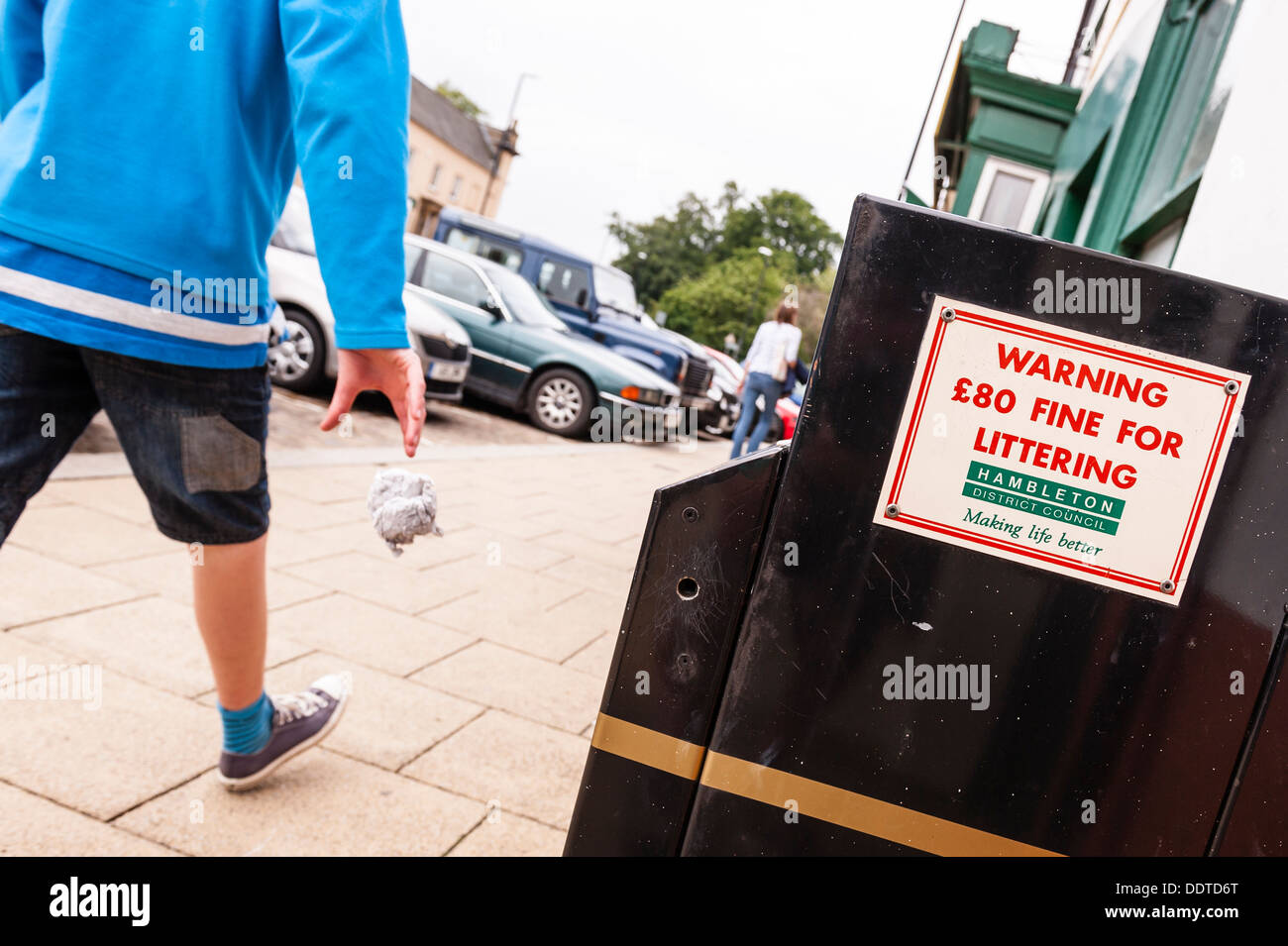 Throwing Litter High Resolution Stock Photography and Images Alamy