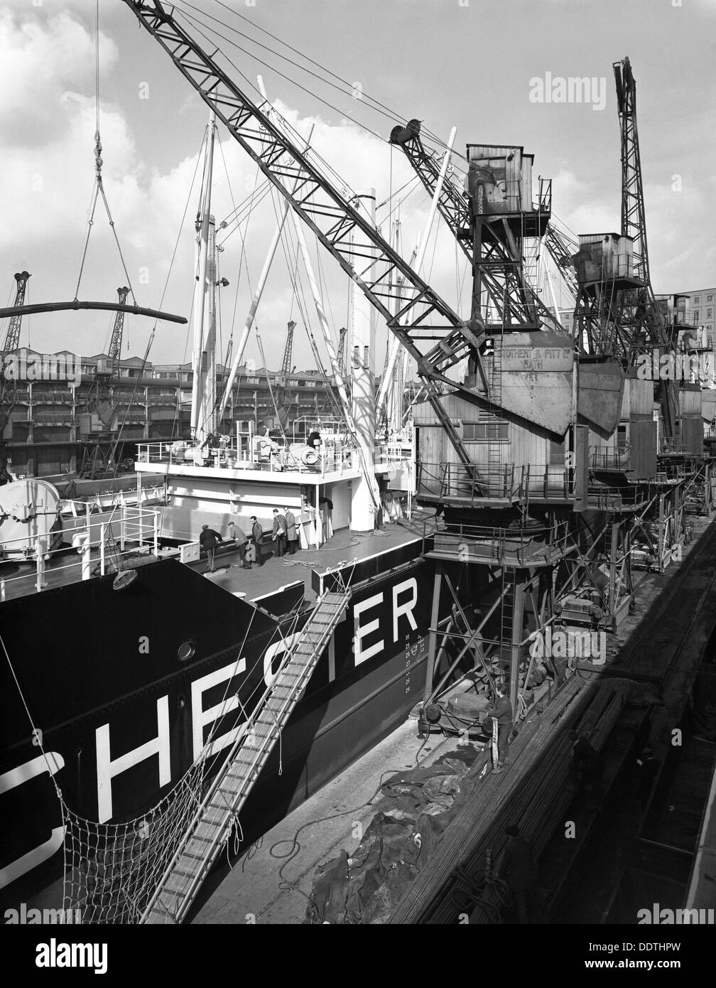 Manchester docks 1960s hires stock photography and images Alamy