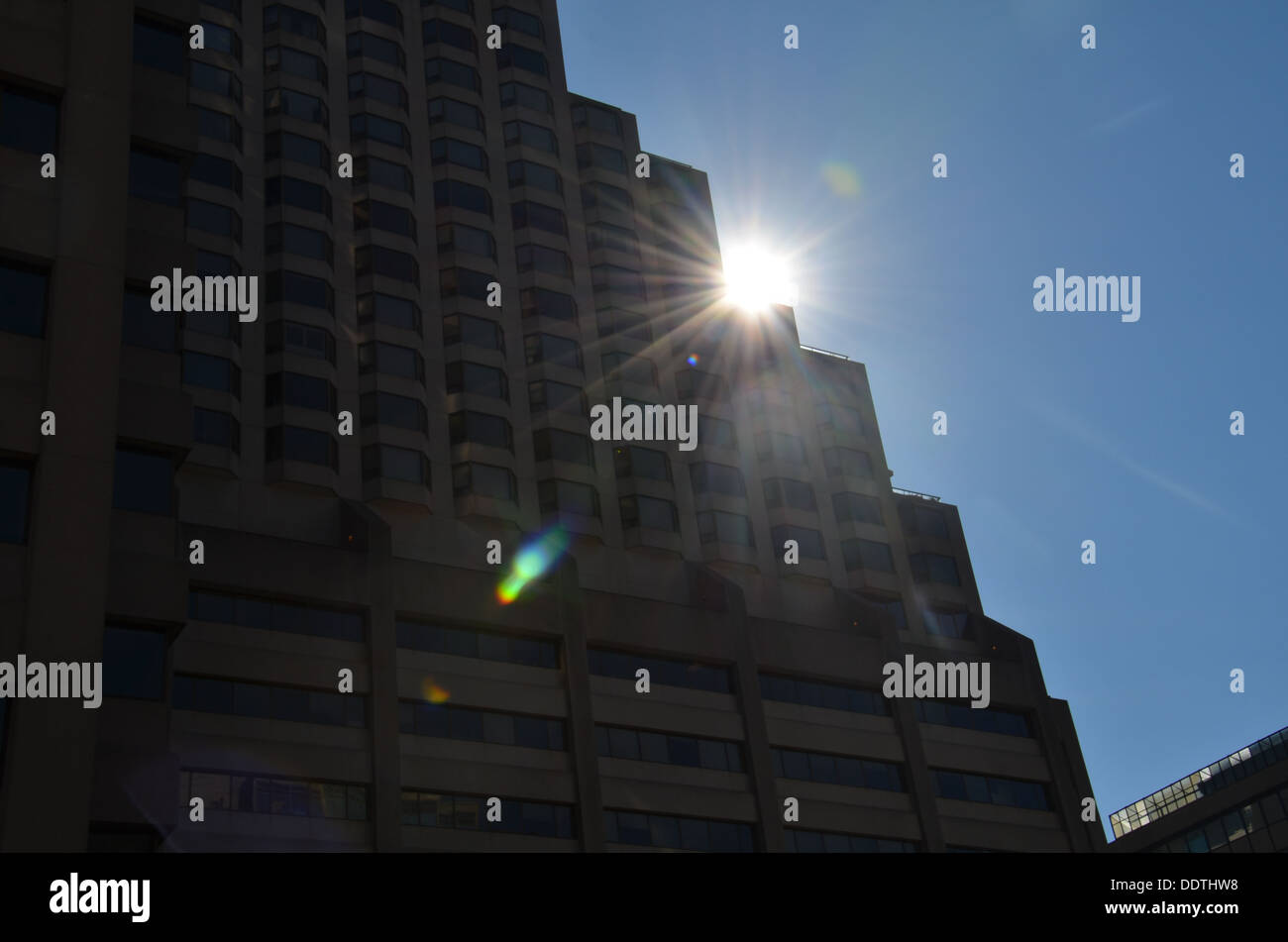 High rise building sun light hi-res stock photography and images - Alamy