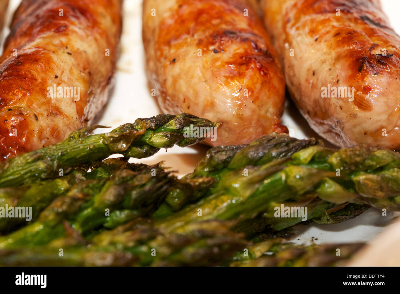 Grilled Italian sausage and asparagus Stock Photo Alamy