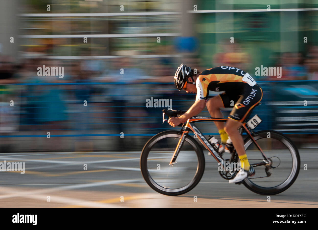 Bicycle racing team hi-res stock photography and images - Alamy