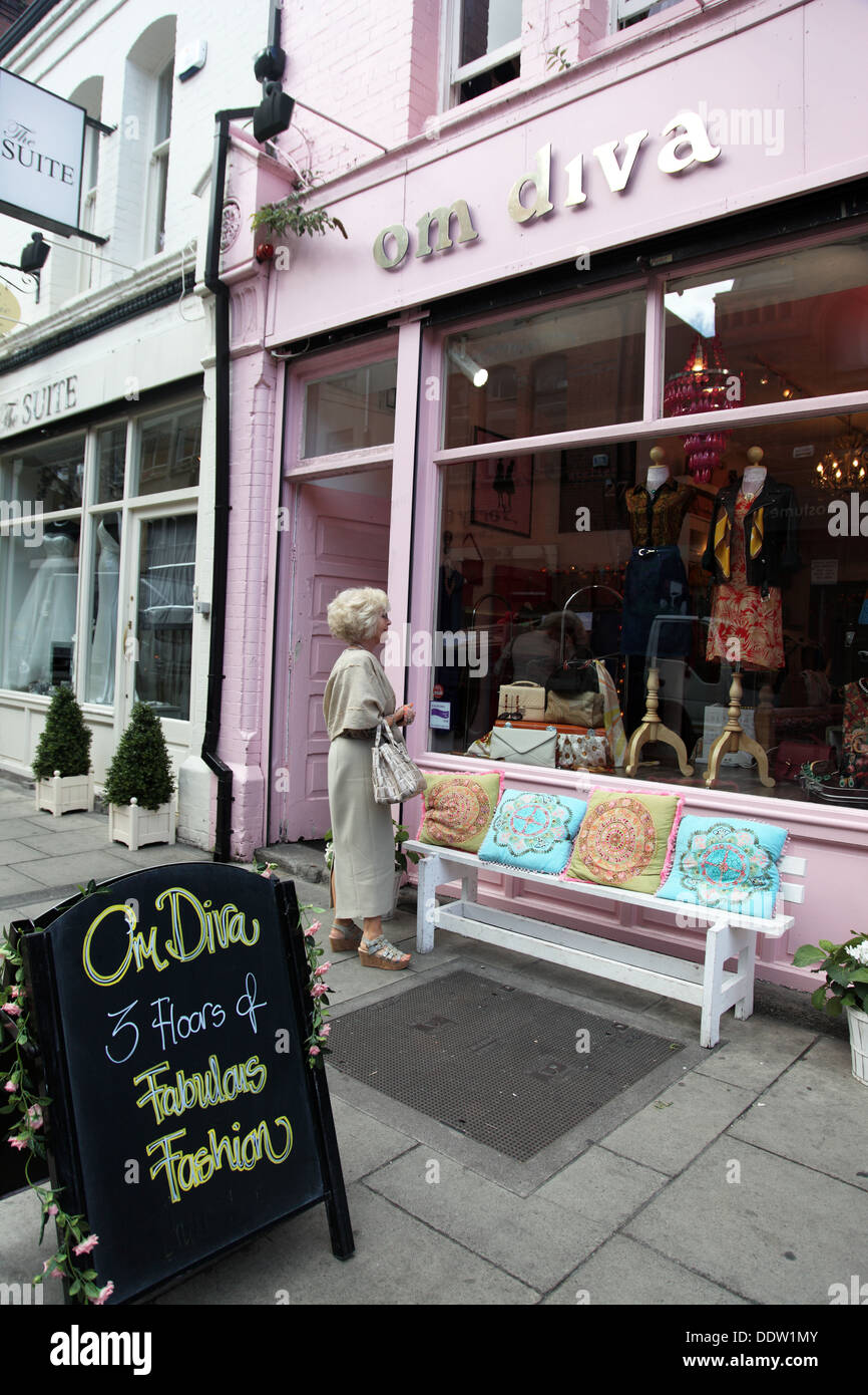 Om Diva, contemporary and vintage fashion store Dublin 2 Stock Photo