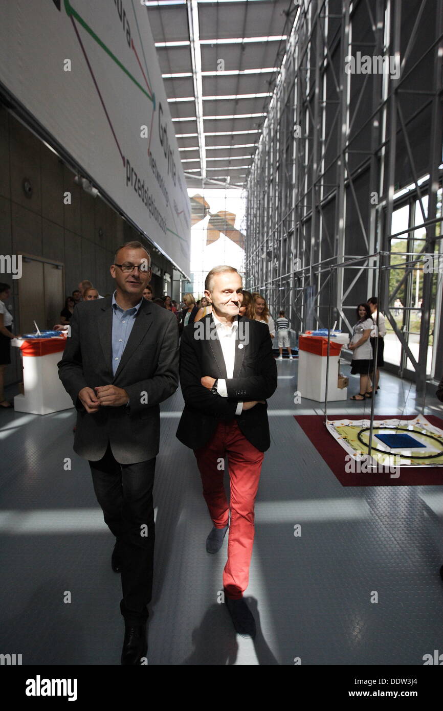 Gdynia, Poland 7th, September 2013 new building of the EXPERYMENT Science Centre opening ceremony. Experyment is a modern scientific and educational playground for amateur explorers and the 'learning through fun' philosophy followers of all ages. Mayor of Gdynia Wojciech Szczurek (R) took part in the ceremony Credit:  Michal Fludra/Alamy Live News Stock Photo