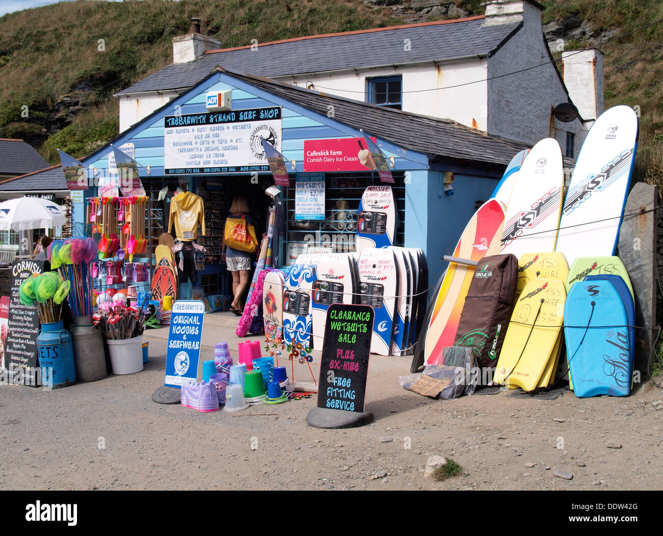 Trebarwith strand surf shop hi res stock photography and images
