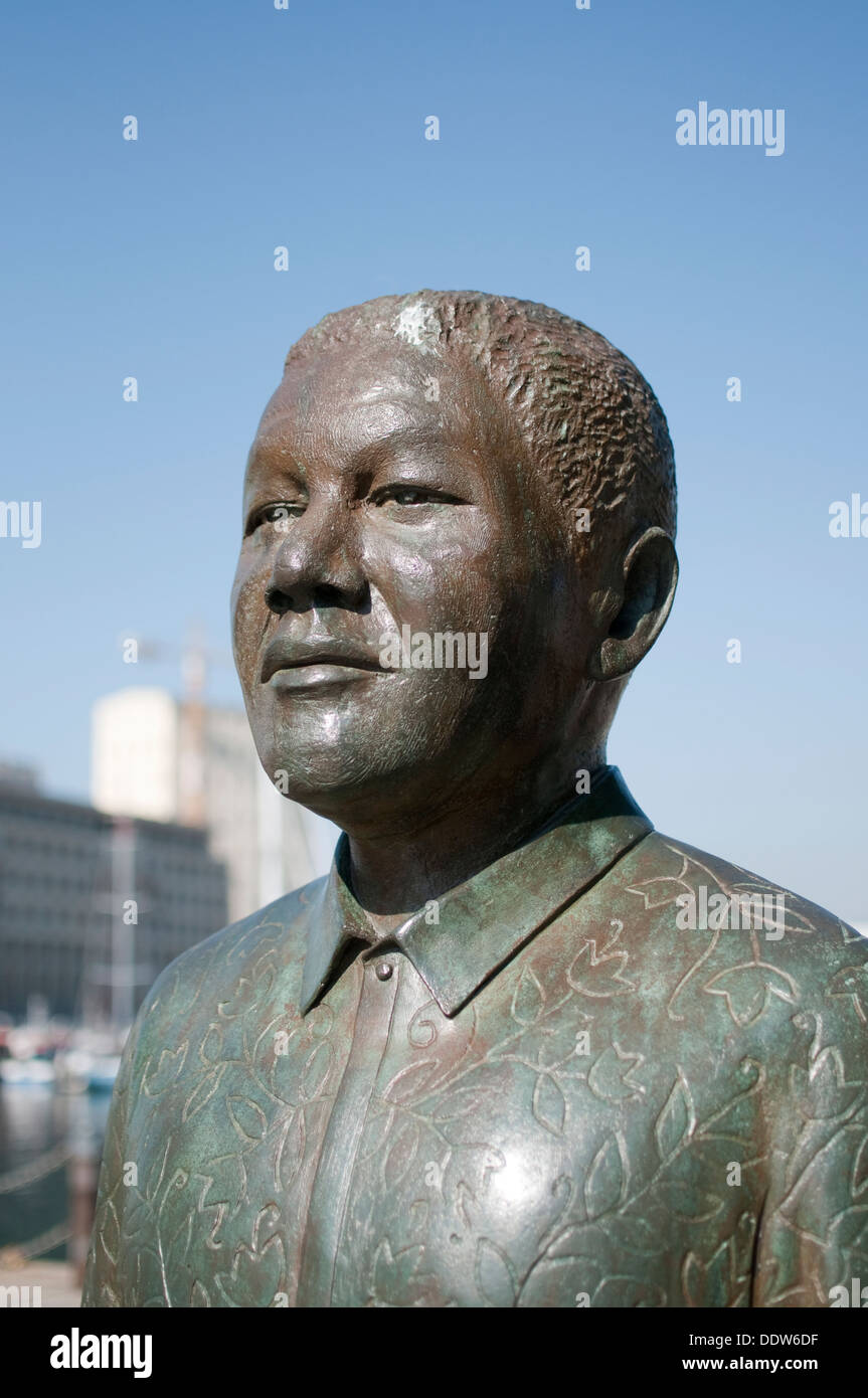 Nelson Mandela statue, Noble Square, V&A waterfront, Cape Town, South