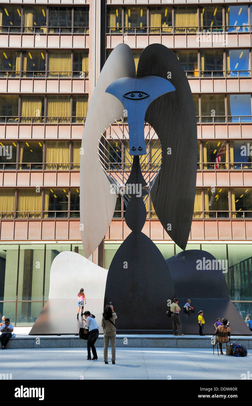Chicago's Picasso statue at Daley Plaza. ChicaGO Stock Photo Alamy