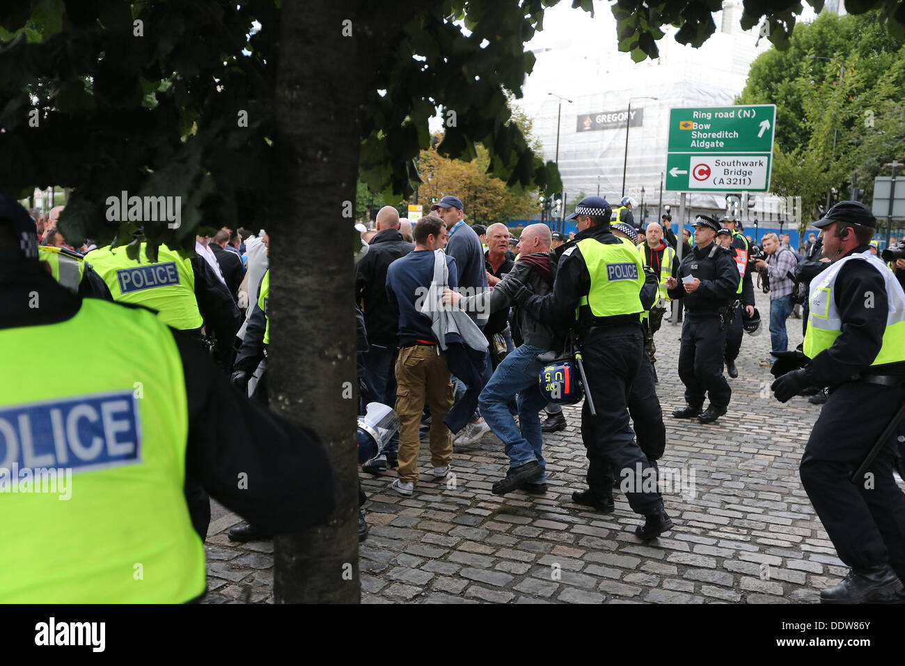 London, UK. 7th September 2013. The Right-Wing Pressure Group, The English Defence League, March and rally against Sharia law on the outskirts of Tower Hamlets. London, United Kingdom, 07/09/2013  Credit:  Mario Mitsis / Alamy Live News Stock Photo