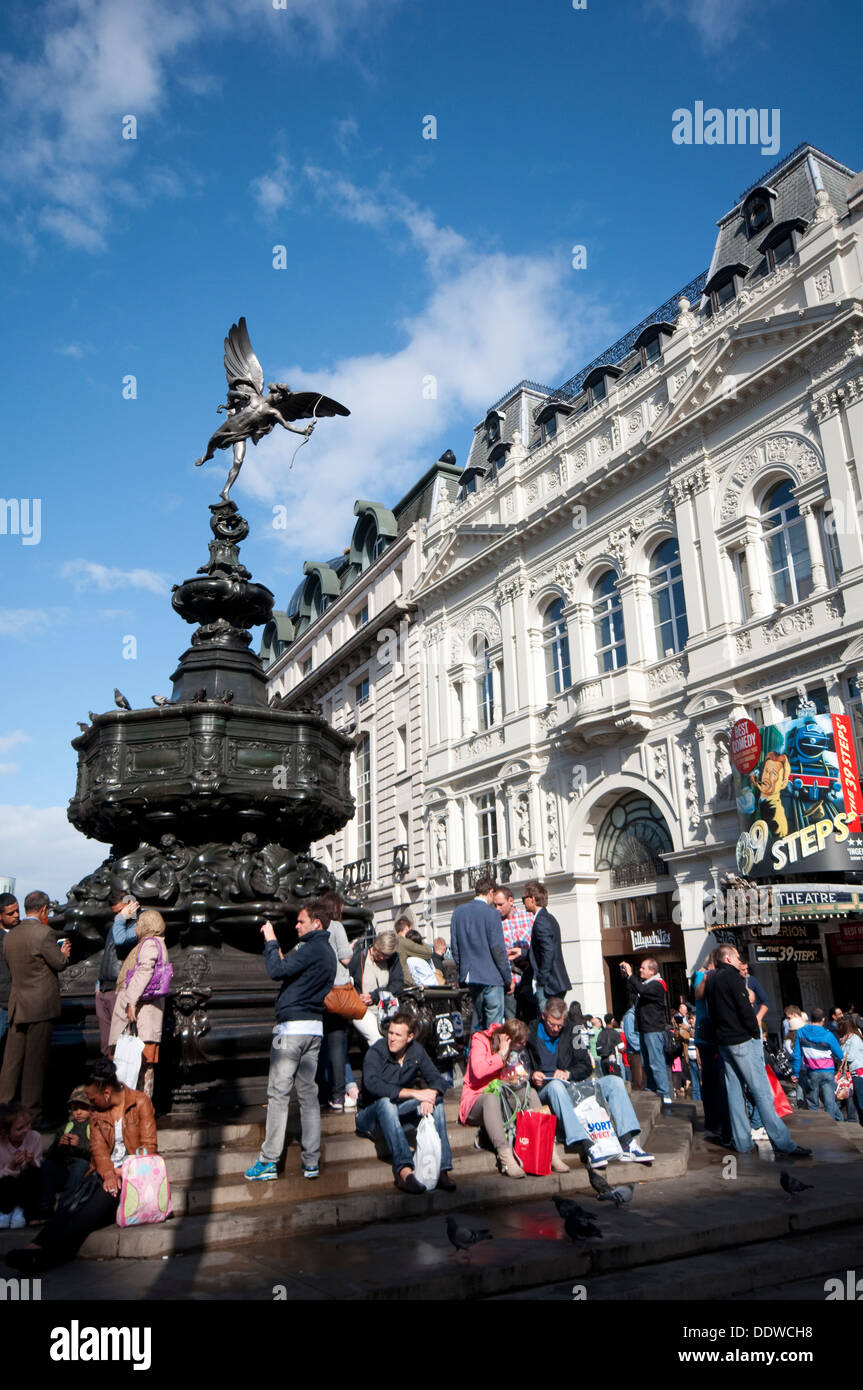 England, London, Piccadilly Circus, Shaftesbury Memorial Fountain, Eros Statue by Sir Alfred Gilbert Stock Photo
