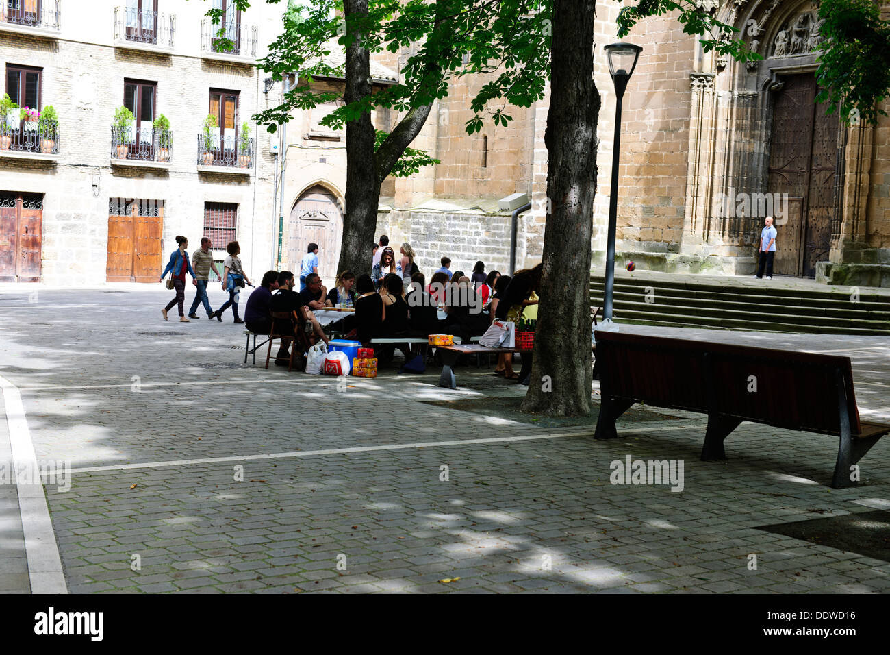 Portuguese picnic pastime hires stock photography and images Alamy